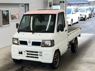 NISSAN CLIPPER TRUCK