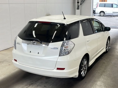 HONDA FIT SHUTTLE HYBRID