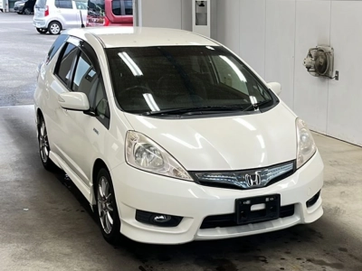 HONDA FIT SHUTTLE HYBRID