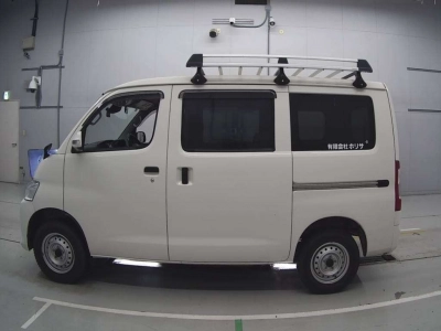 TOYOTA TOWN ACE VAN