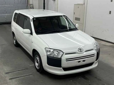 TOYOTA SUCCEED VAN