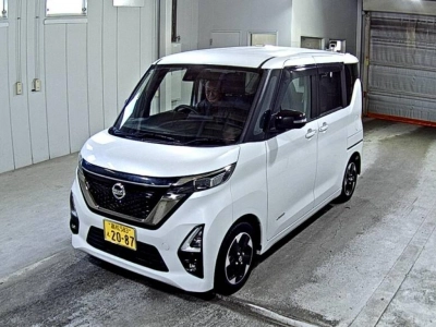 NISSAN ROOX