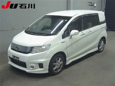 HONDA FREED SPIKE