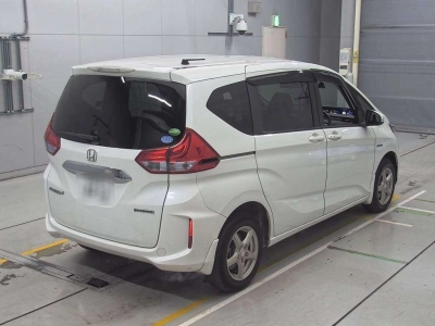 HONDA FREED + HYBRID