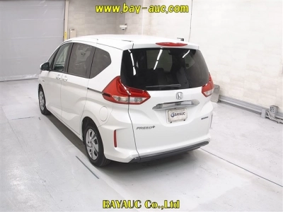 HONDA FREED + HYBRID