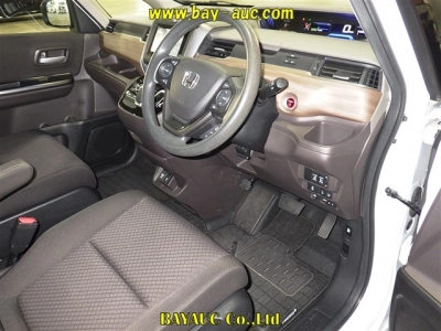 HONDA FREED + HYBRID