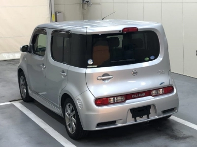 NISSAN CUBE