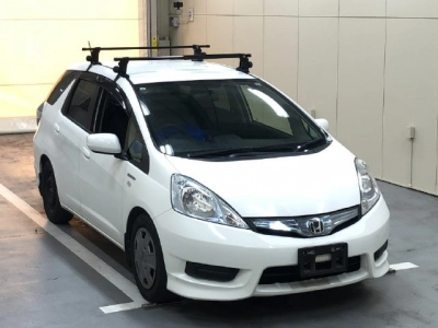 HONDA FIT SHUTTLE HYBRID