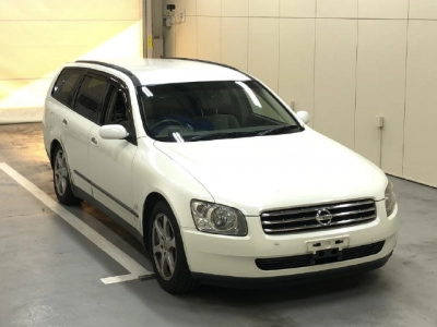 NISSAN STAGEA