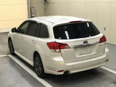 SUBARU LEGACY TOURING WAGON