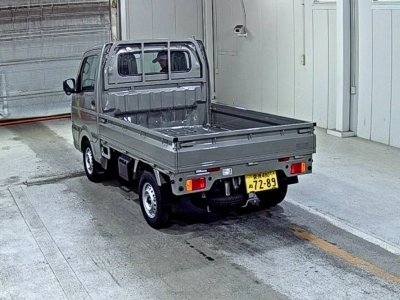 SUZUKI CARRY TRUCK