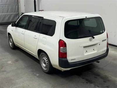 TOYOTA SUCCEED VAN