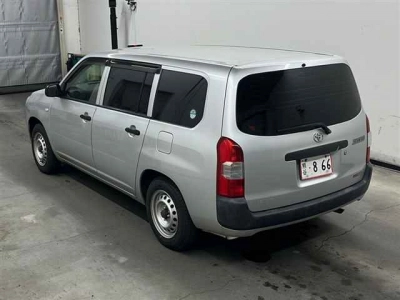 TOYOTA SUCCEED VAN