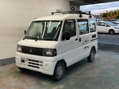 MITSUBISHI MINICAB