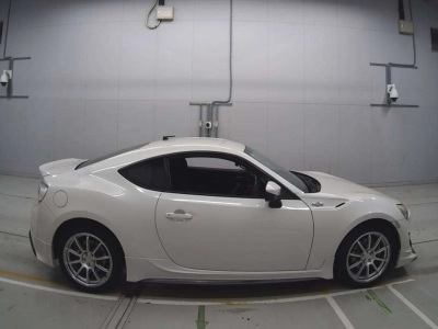 TOYOTA 86