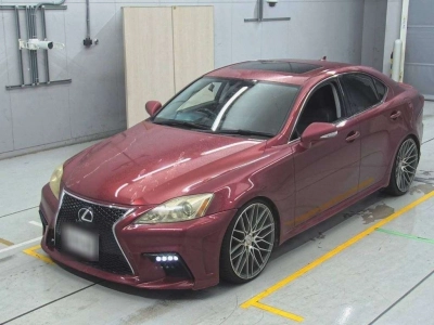 LEXUS IS