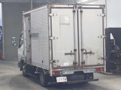 MITSUBISHI CANTER