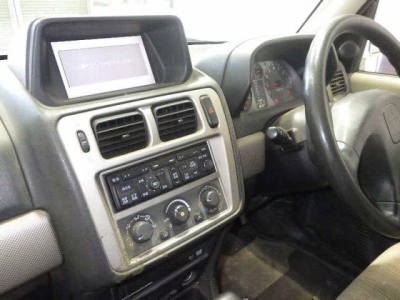 MITSUBISHI PAJERO IO