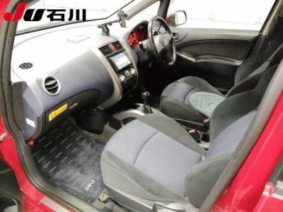 MITSUBISHI COLT PLUS