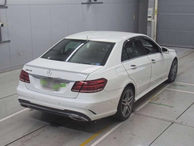 MERCEDES BENZ E CLASS
