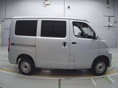 TOYOTA TOWN ACE VAN