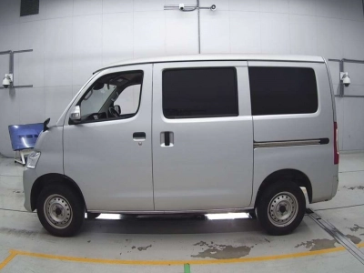TOYOTA TOWN ACE VAN