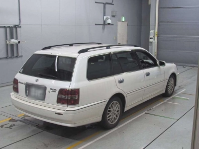 TOYOTA CROWN ESTATE