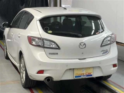 MAZDA AXELA SPORT