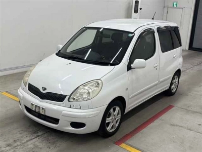 TOYOTA FUN CARGO
