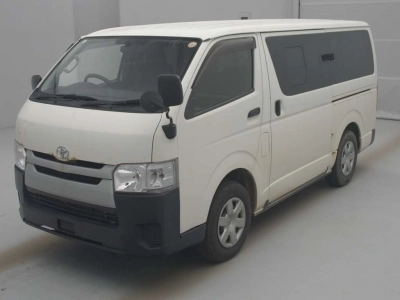 TOYOTA REGIUS VAN