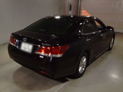 TOYOTA CROWN HYBRID
