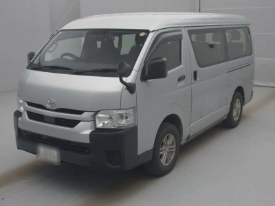 TOYOTA HIACE WAGON