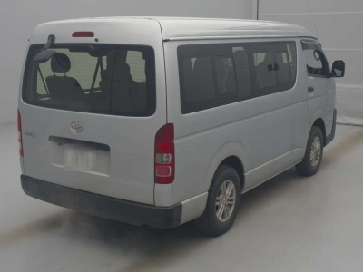 TOYOTA HIACE WAGON
