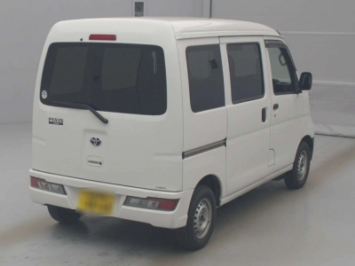TOYOTA PIXIS VAN