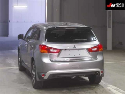 MITSUBISHI RVR