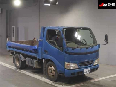 TOYOTA DYNA TRUCK
