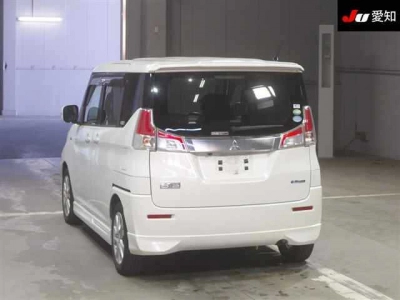 MITSUBISHI DELICA D:2