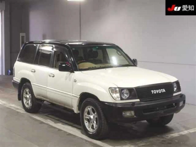 TOYOTA LAND CRUISER