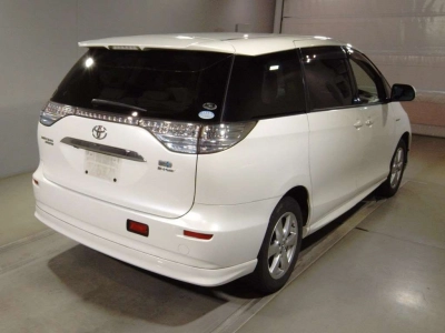 TOYOTA ESTIMA HYBRID