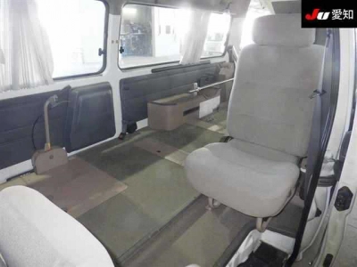 NISSAN CARAVAN