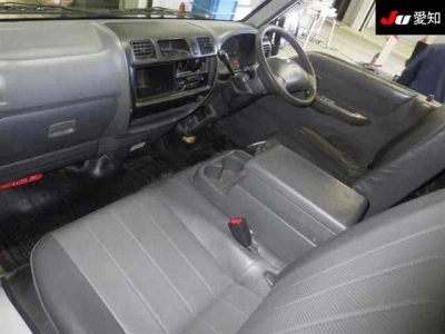 NISSAN VANETTE TRUCK