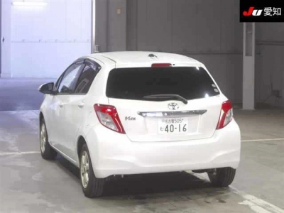 TOYOTA VITZ