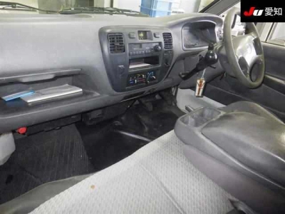 TOYOTA LITE ACE TRUCK