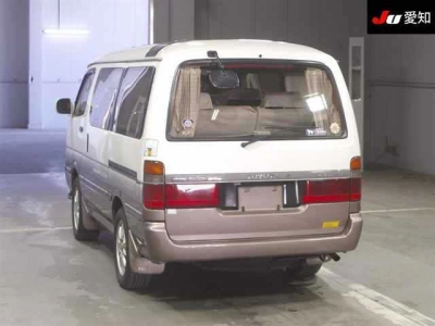 TOYOTA HIACE WAGON