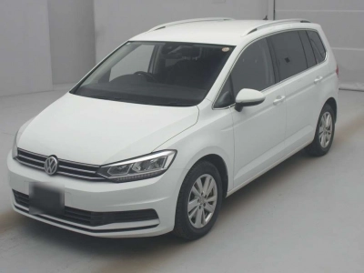 VOLKSWAGEN GOLF TOURAN
