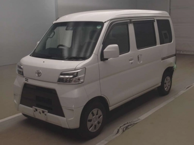 TOYOTA PIXIS VAN