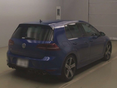 VOLKSWAGEN GOLF R