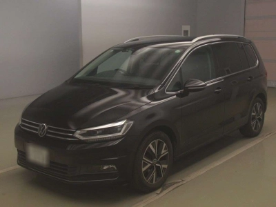 VOLKSWAGEN GOLF TOURAN