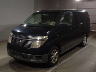 NISSAN ELGRAND
