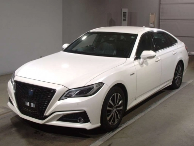 TOYOTA CROWN HYBRID